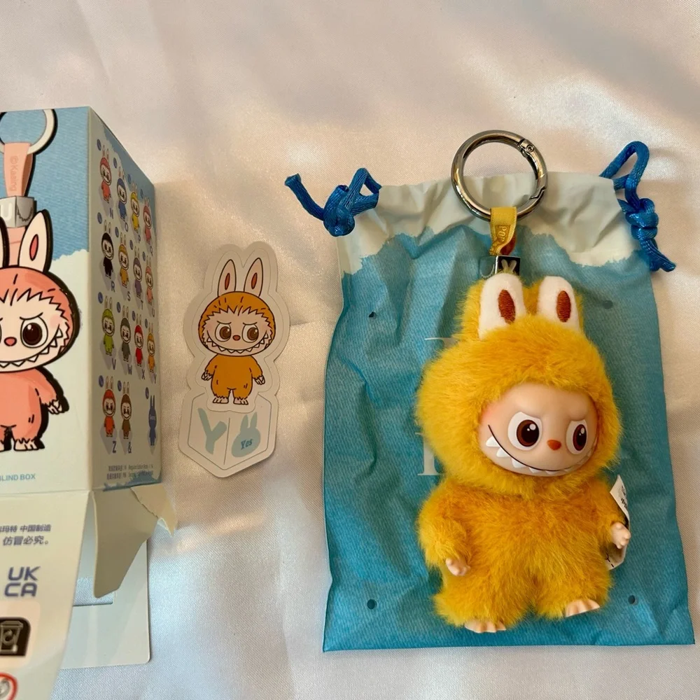 POP MART Labubu V4 The Monsters Pin For Love Alphabet Plush Pendant - Letter Y - Picture 3 of 3